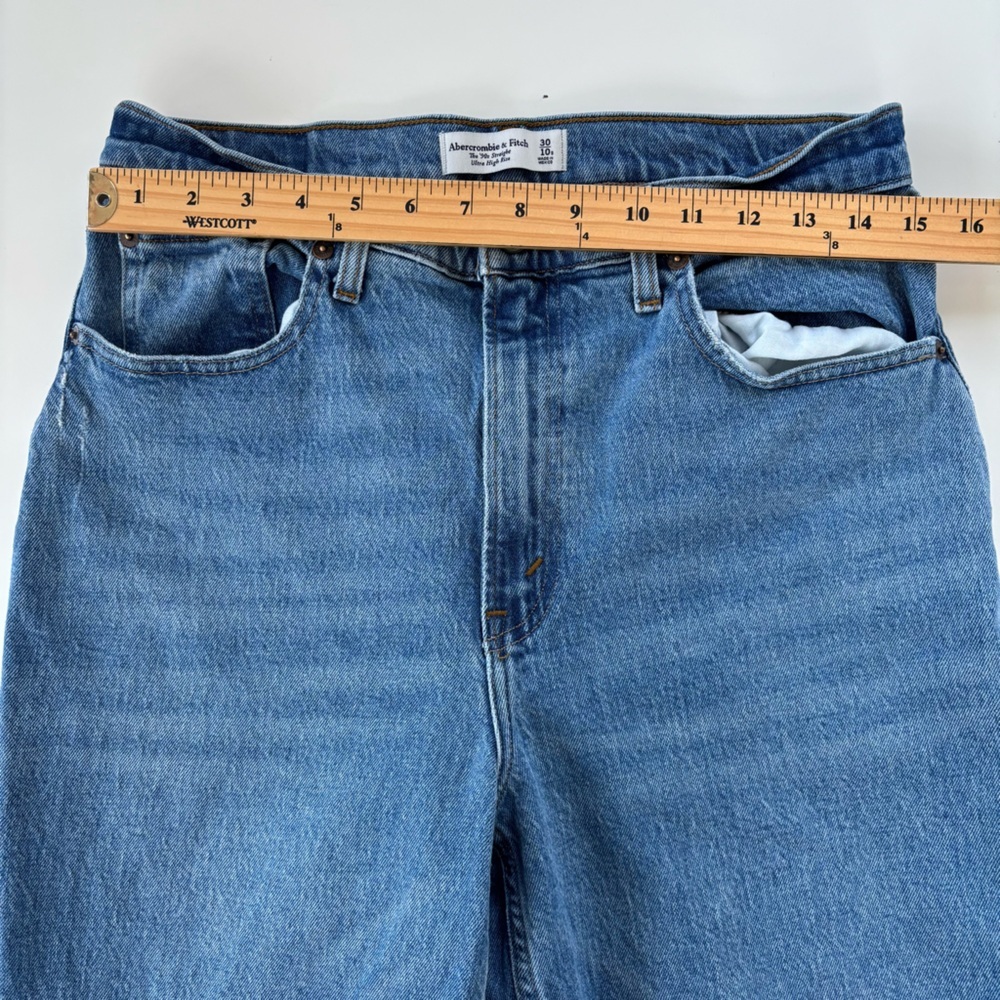 Abercrombie & Fitch Women's Curve Love Ultra High Rise 90s Straight Jean 10/30 - Picture 8 of 10